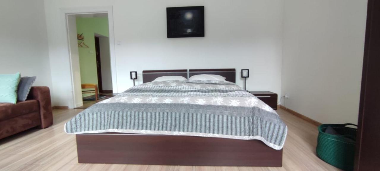 Apartamento Zacisze Pod Bukami Gornica Exterior foto